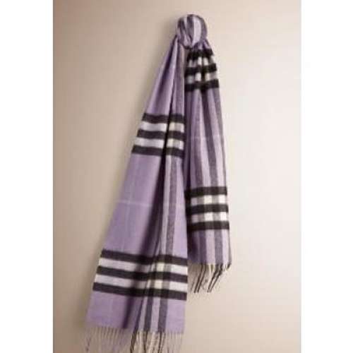 Barboury Cashmere Scarf: A Symbol of Elegance and Quality