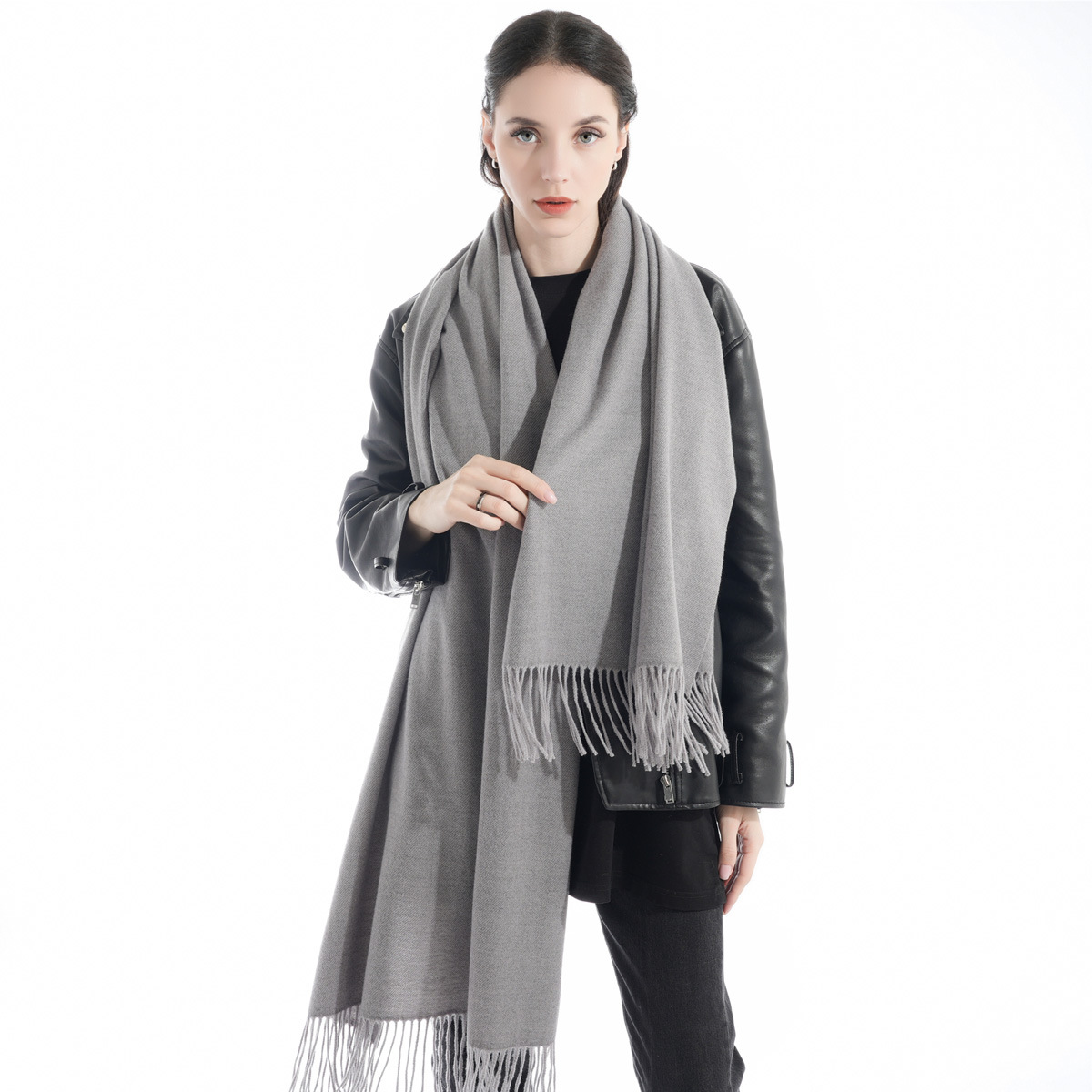 What Color Scarf to Wear with a Grey Coat?