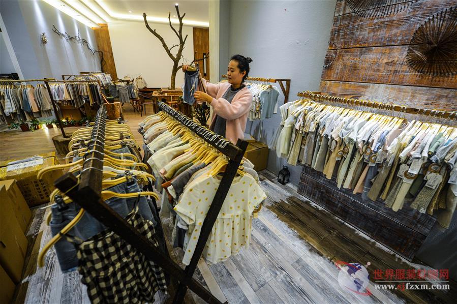 Title: Exploring the Vibrant World of Womens Wholesale Clothing in Zhengzhou