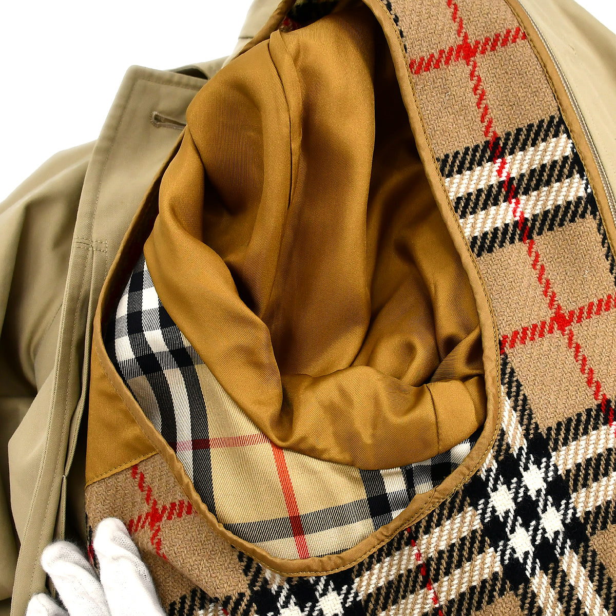 Can Burberry Scarves Be Machine Washed?