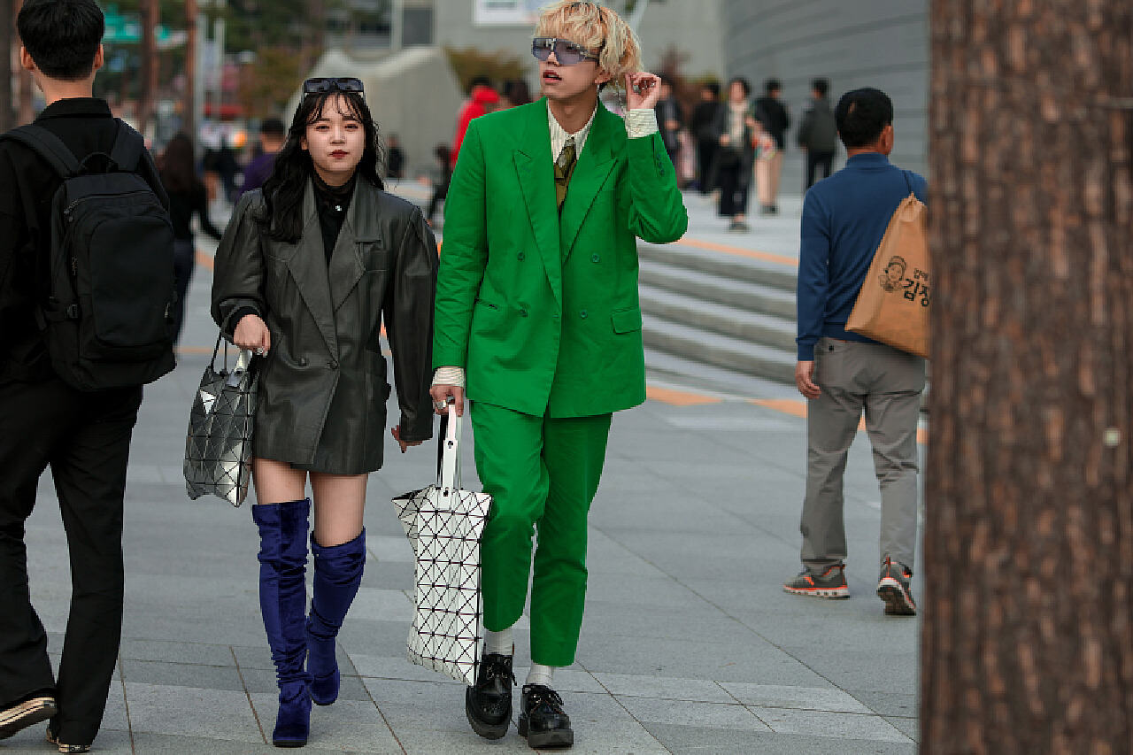 Unveiling the Alluring World of Korean Fashion: A Glimpse into the 40-50 Year Old Korean Womans Wardrobe