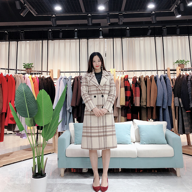 Title: Exploring the Exquisite World of LiXuan Womens Clothing Official Store