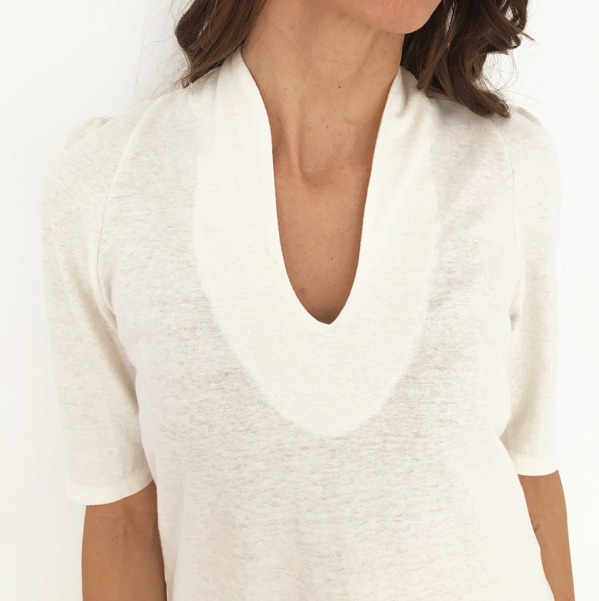 Title: Embracing Natures Comfort: The Alluring World of Pure Cotton and Linen Womens Blouses