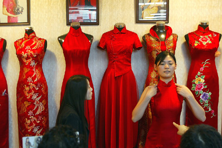 Title: Unveiling the Elegance and Charm of Chinese Red Traditional Womens Clothing