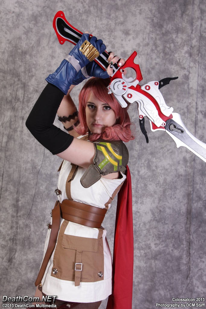 Title: Crossing Boundaries: A Tale of a Transgender Hero in the World of Cosplay