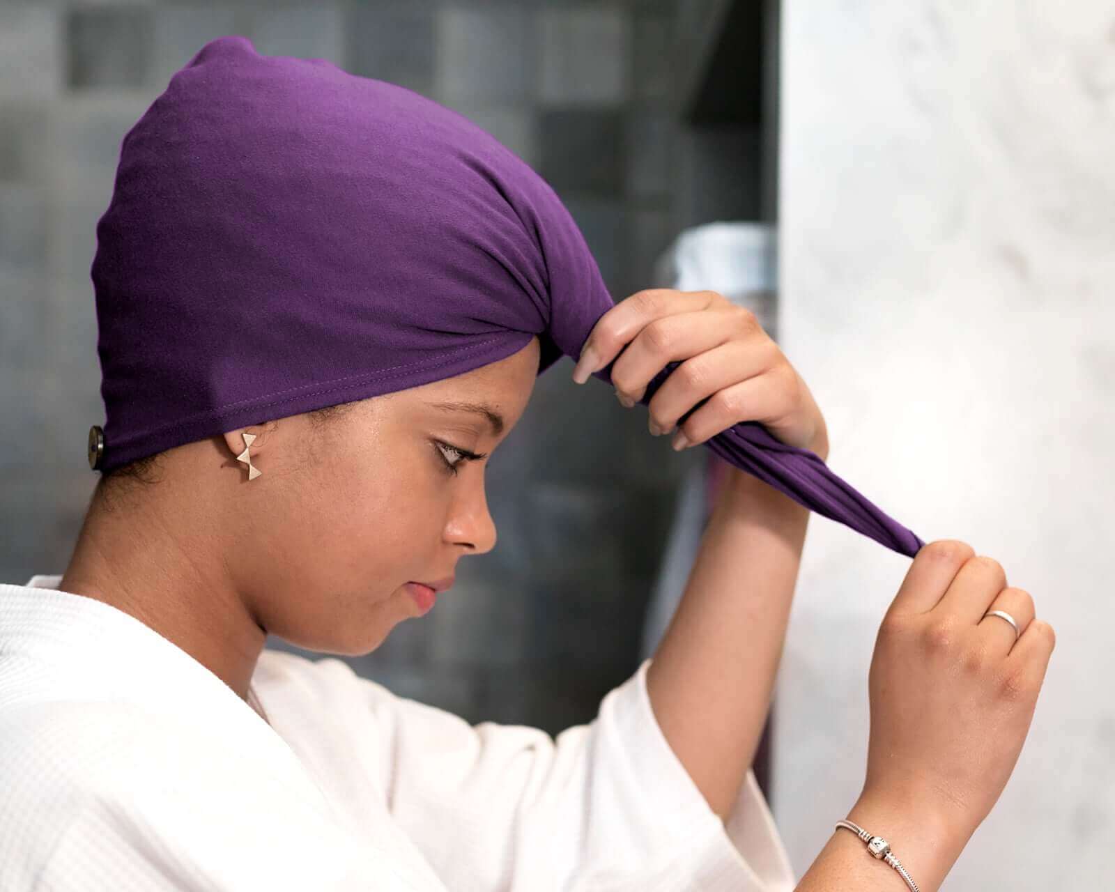 Title: A Step-by-Step Guide to Wrapping Your Hair with a Regular Towel