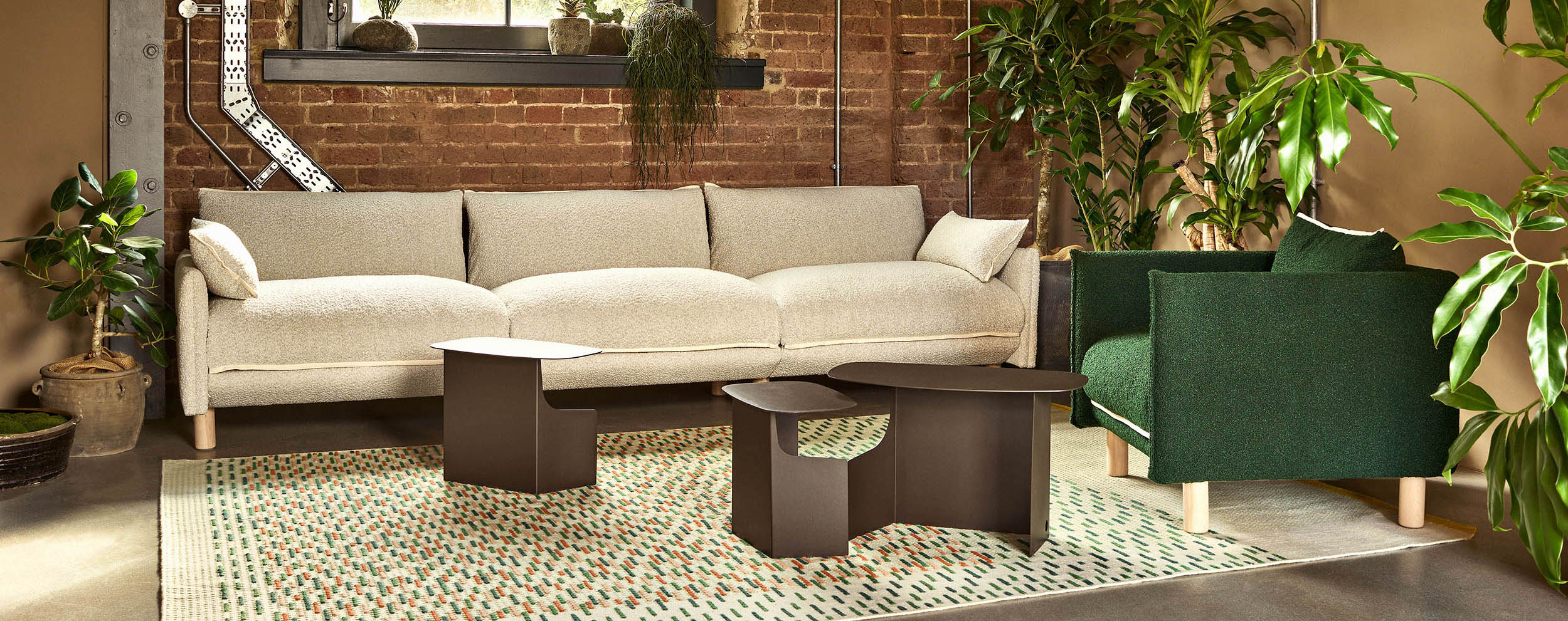 Title: The Cozy and Stylish Sofa Set: A Perfect Piece for Your Living Room