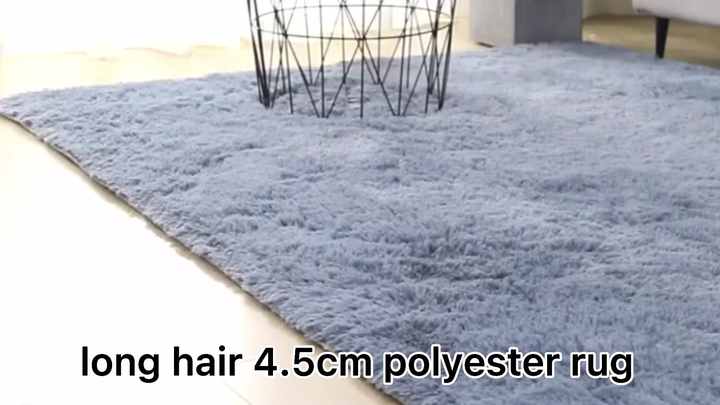 How to Clean a Living Room Rug