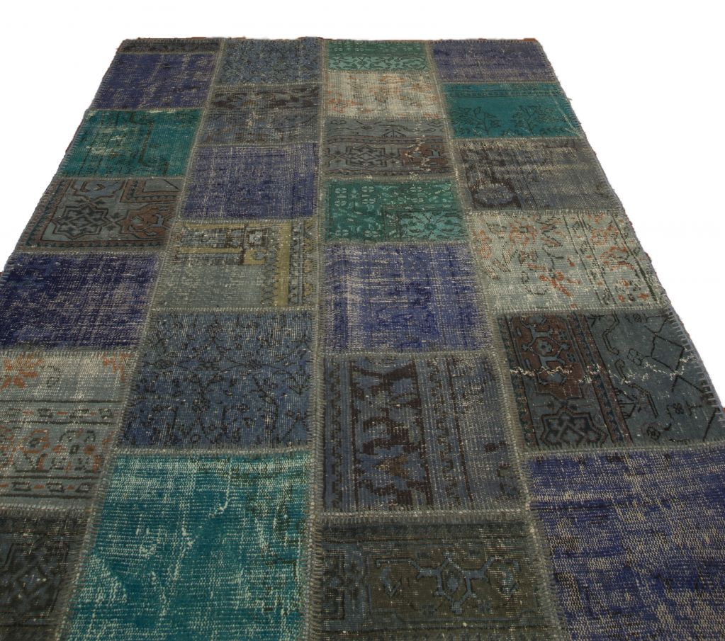 Title: The Unique Charm of Huayuan Carpets