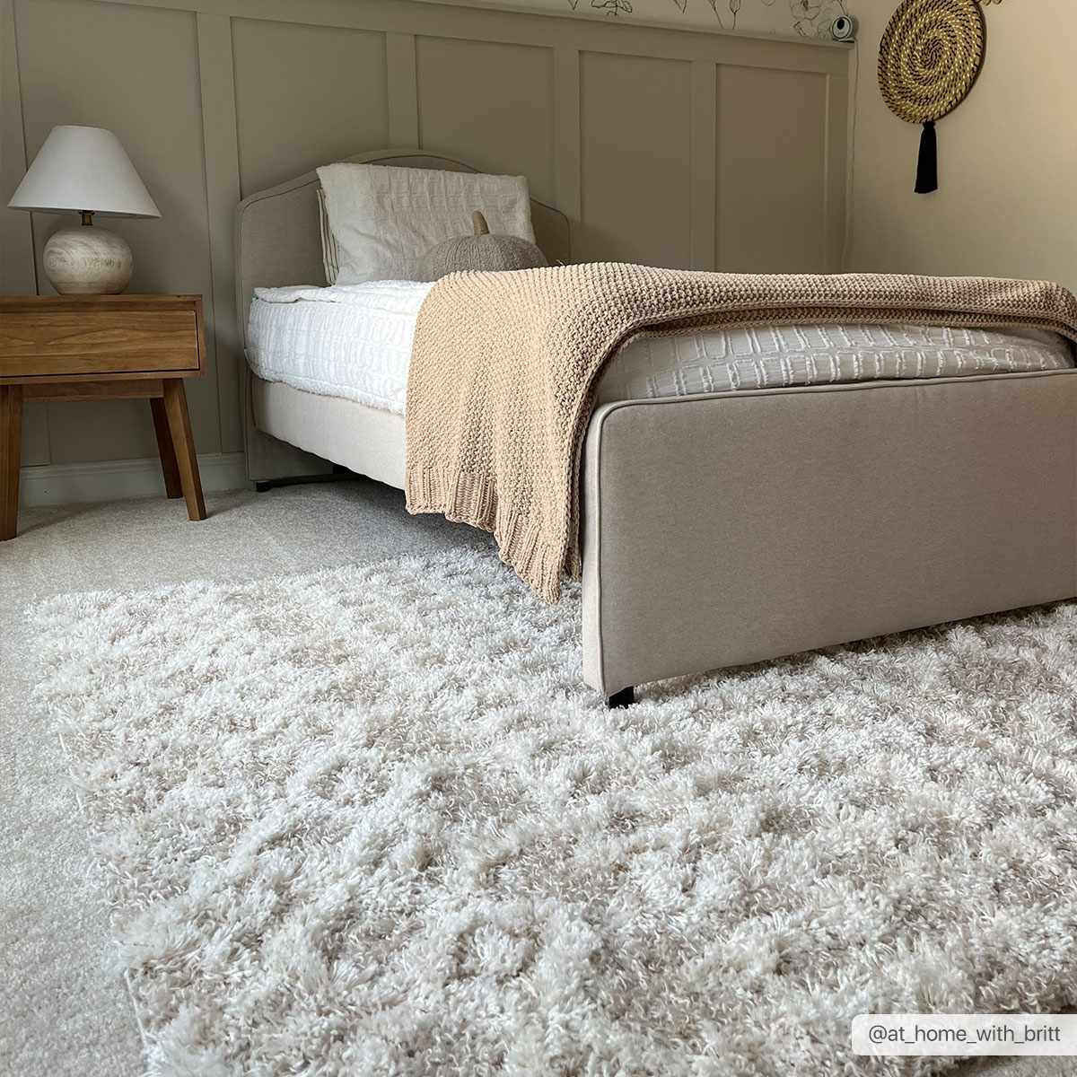 The Best Material for a Bedroom Rug