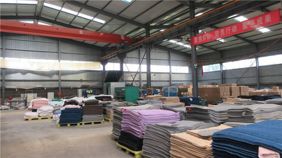 Title: Shandong Xinyijia Carpet Co., Ltd. - The Premier Manufacturer of Quality Carpets in China