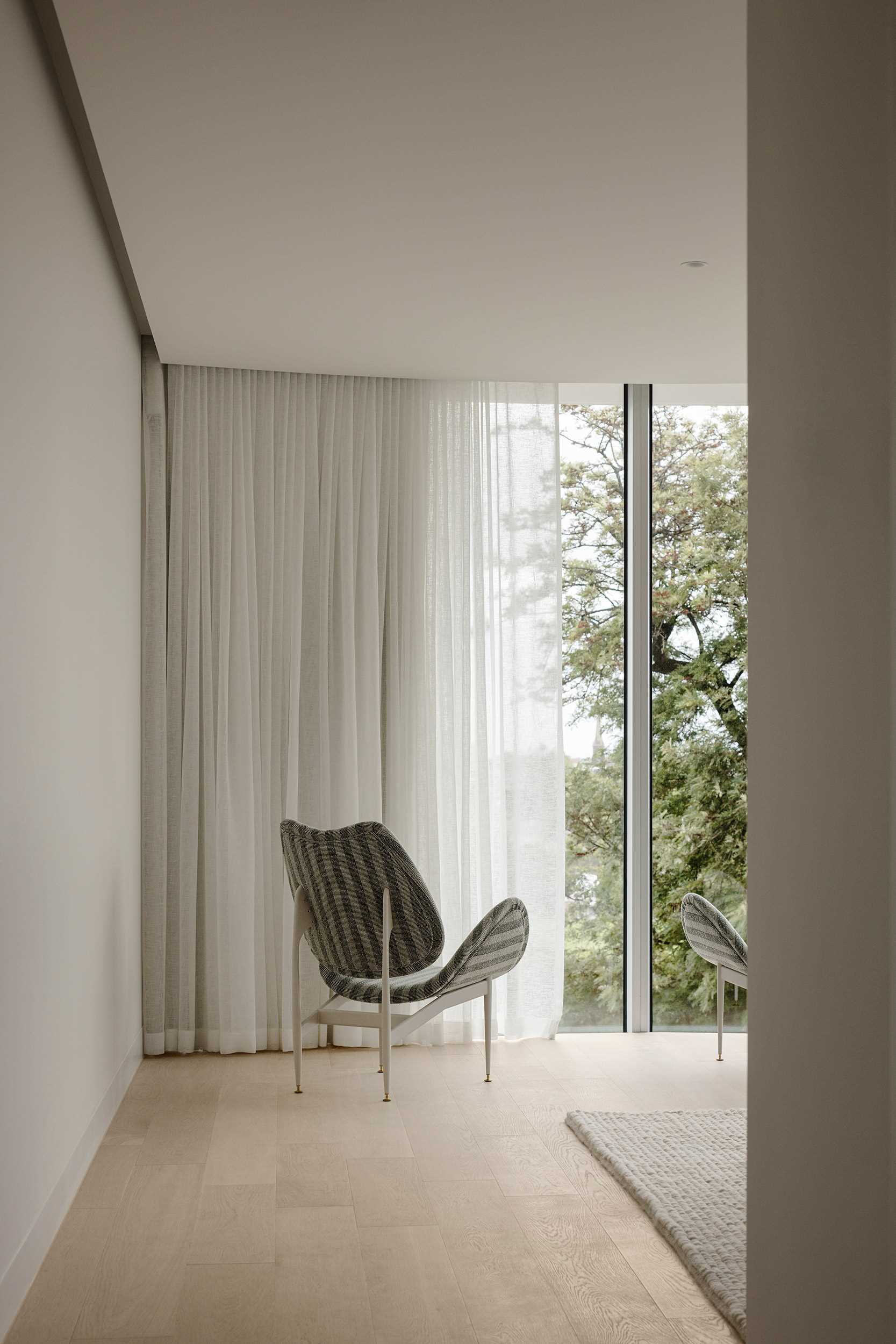 The Smart Curtain: A Modern Convenience for Your Home