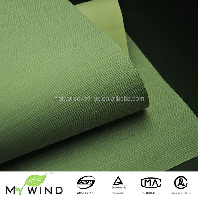 Title: Green Wallpaper and Curtain Color Combinations