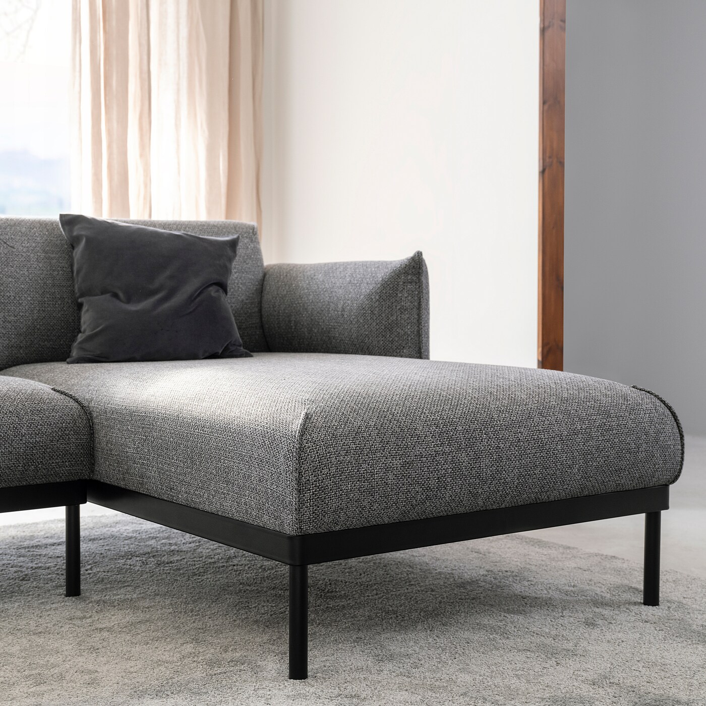 Exploring the Charm and Comfort of IKEAs FRYDANTM Sofa: A Review