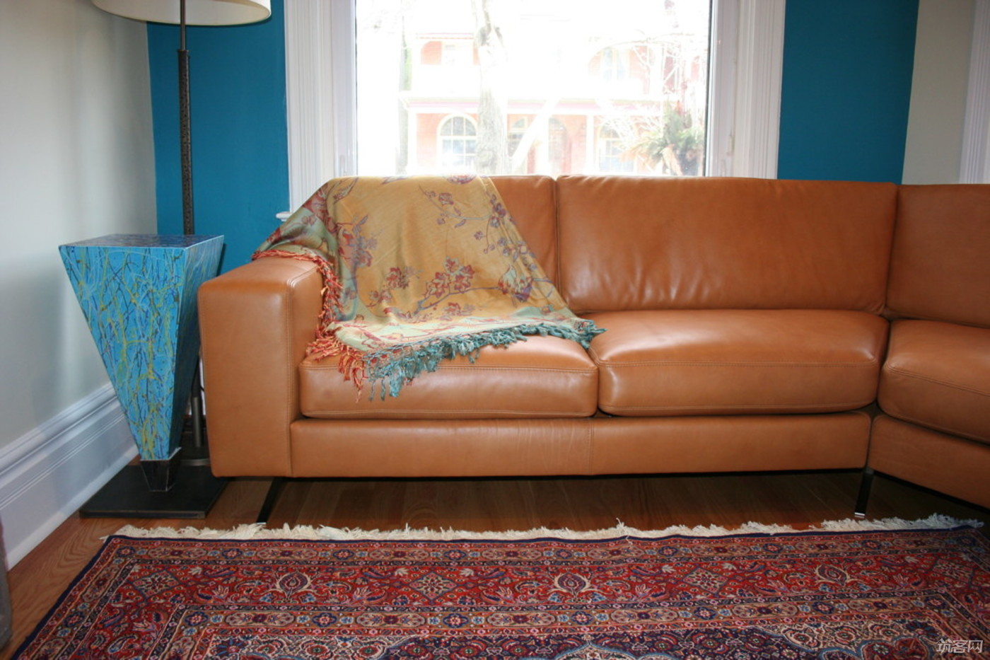 Title: Reviving Leather Sofa: A Comprehensive Guide to Eliminating Odors