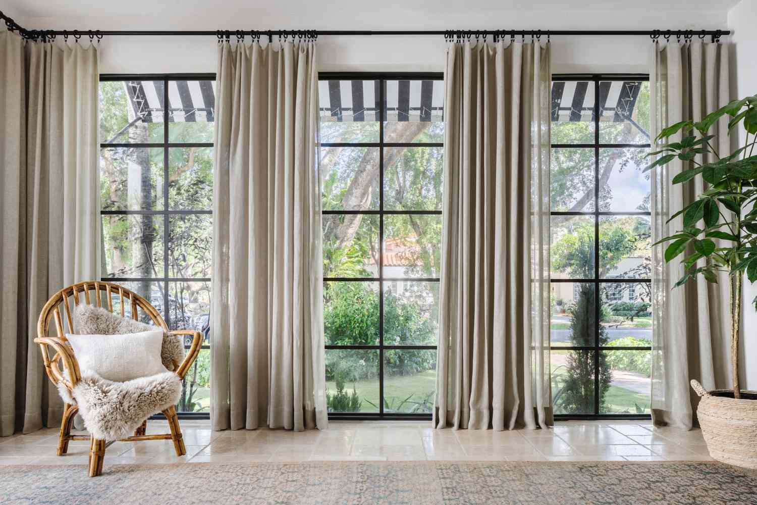 The Cost of Real Estate Window Curtains