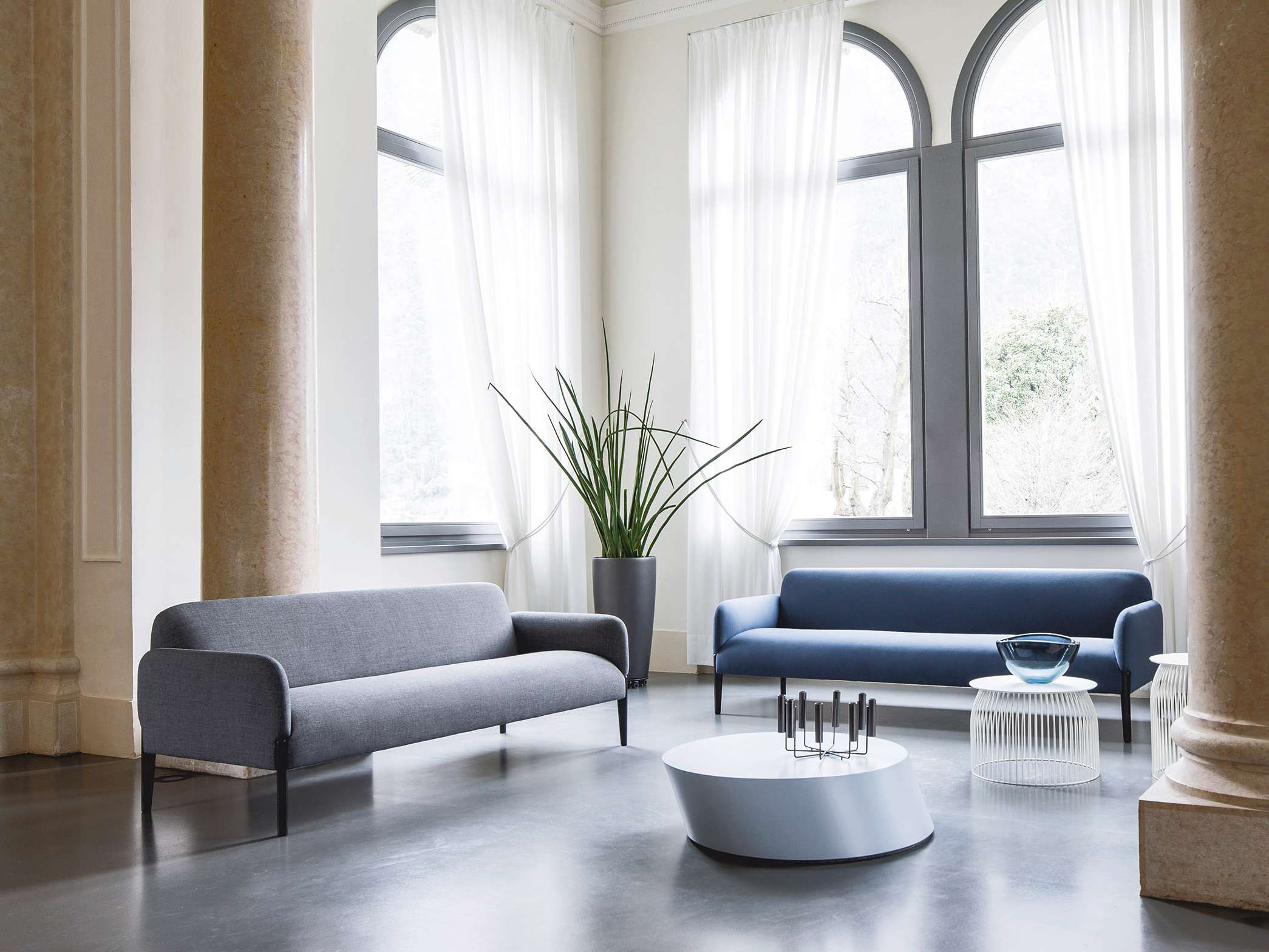 Title: A Comprehensive Guide to the Exquisite Jinxin Nanmu Sofa Collection: A Picture Gallery