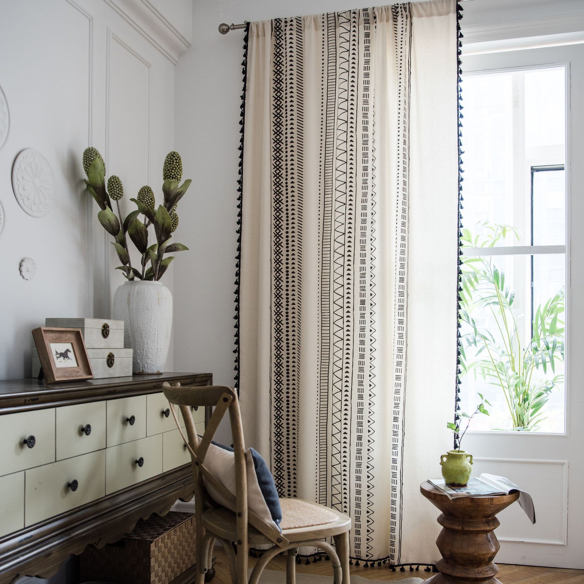 The taboo of living room curtains and veil