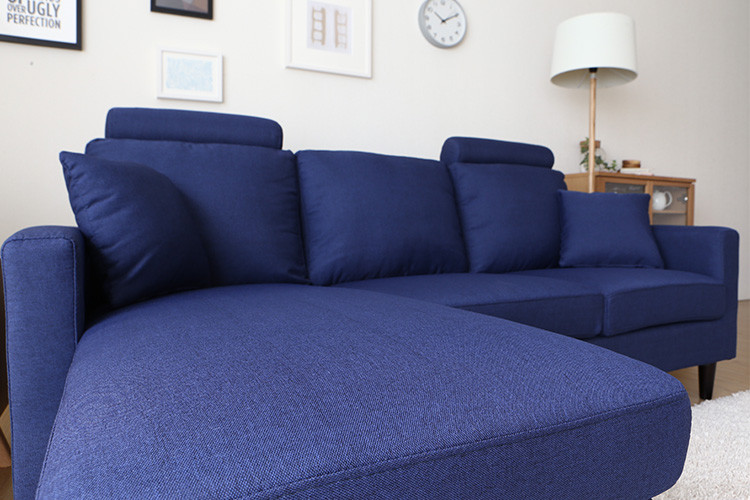 Title: The Perfect Pairing: How to Decorate Your Blue Sofa with the Perfect Pillows