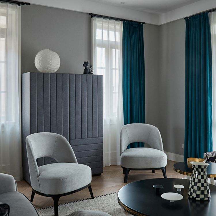 The Color of Gray: Choosing Curtains for a Gray Living Room