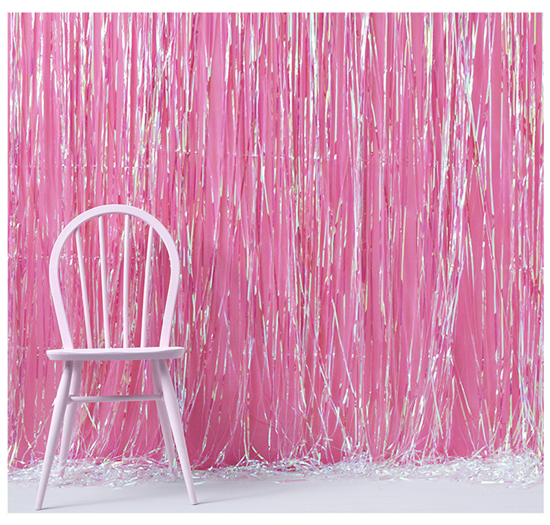 Title: Color Combinations for Curtains with a Pink Wall