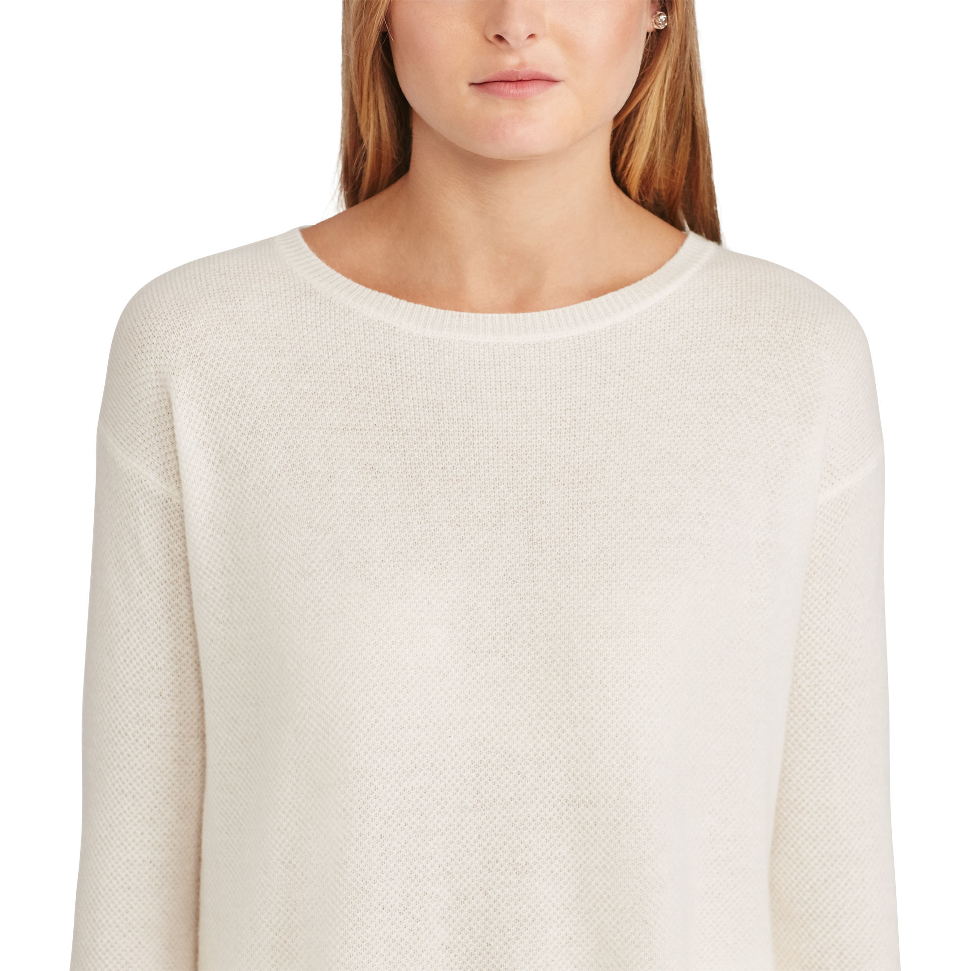 WHITE CASHMERE SWEATER: A TIMELESS CLASSIC