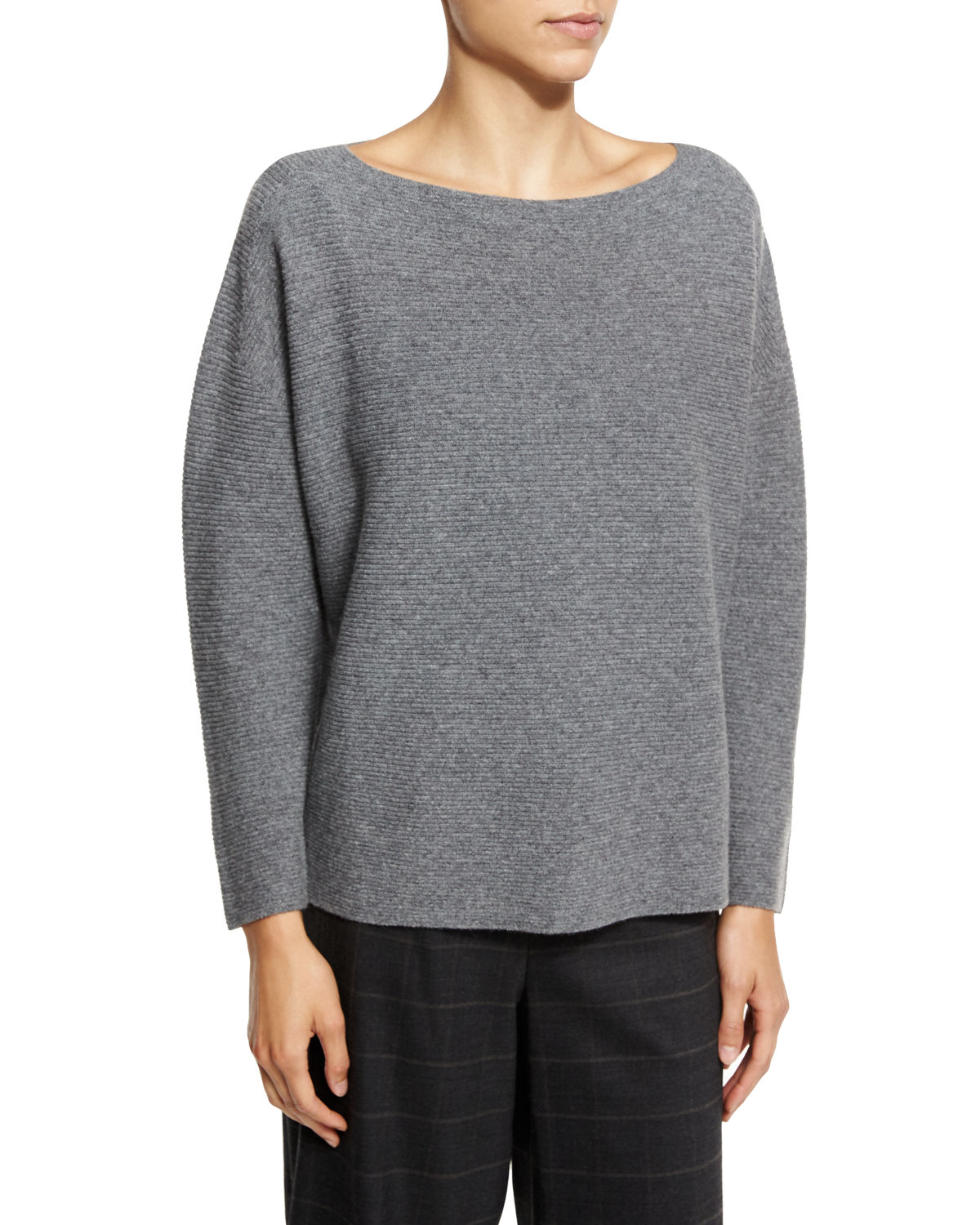 Womens Cashmere Sweater: A Fashion Staple