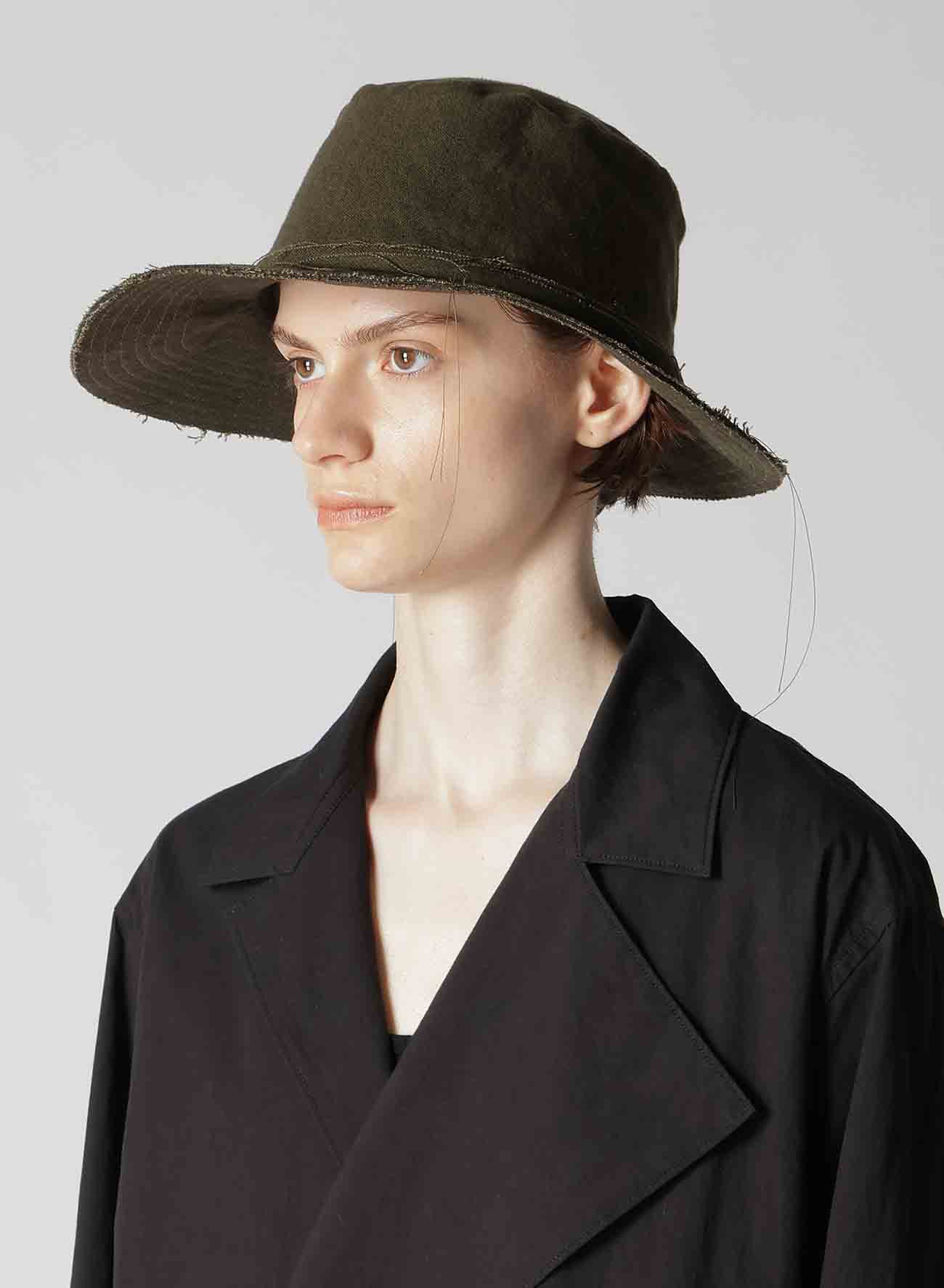 Title: The Gentlemens Cashmere Hat: A Fashionable and Functional Accessory