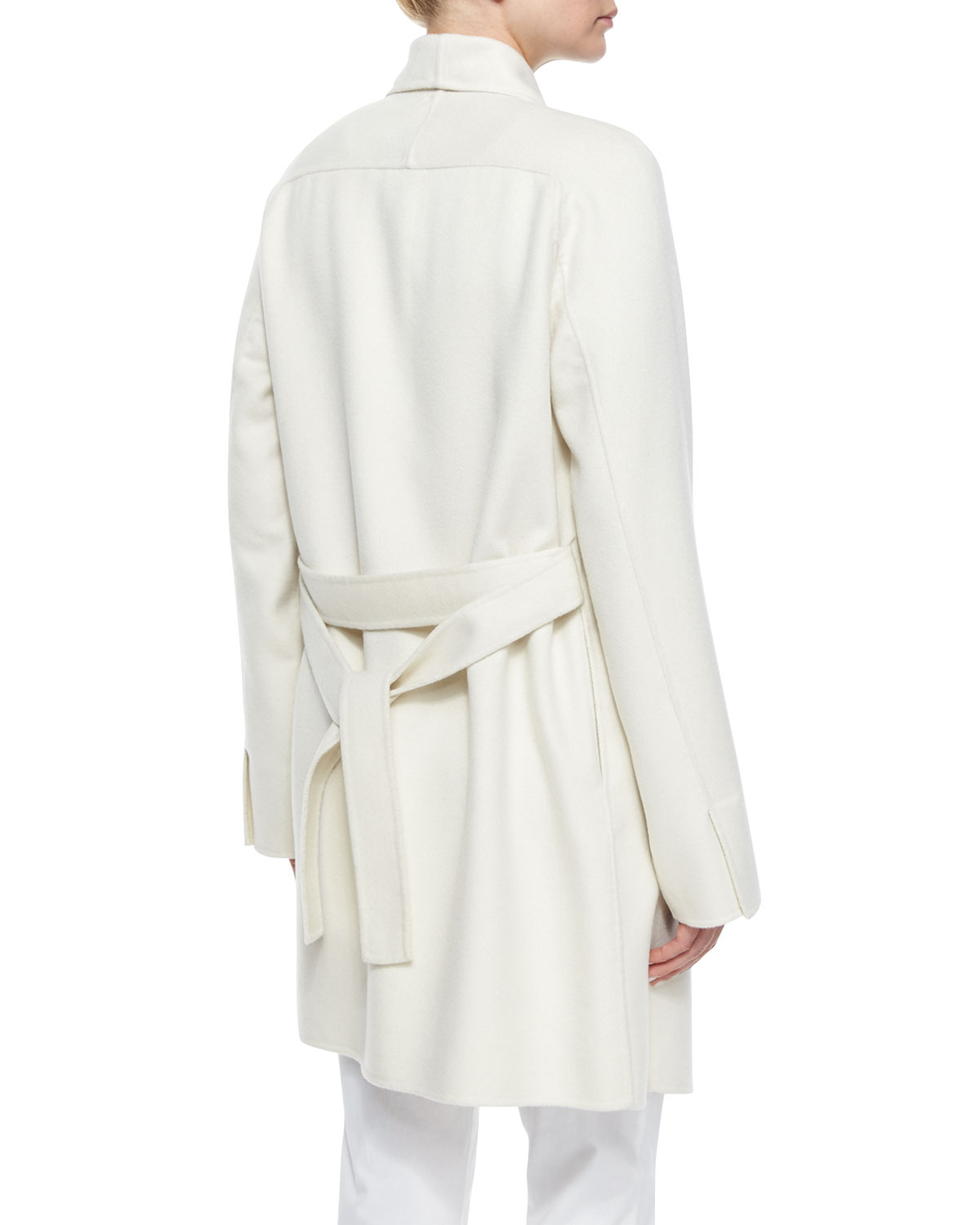 WHITE CASHMERE COAT OUTFIT