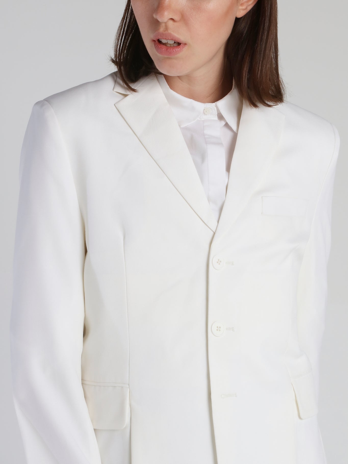 WHITE CASHMERE COAT OUTFIT