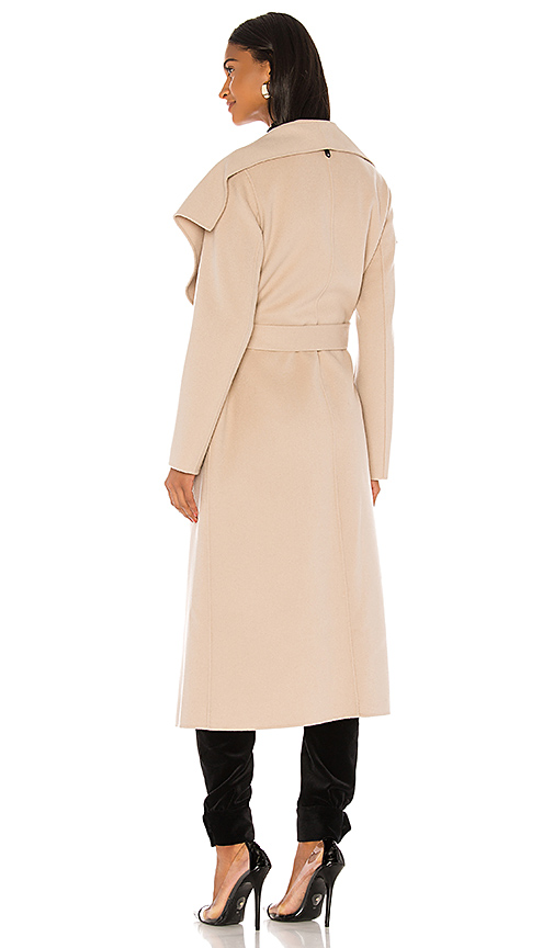 How to Style a Mocha Cashmere Coat?