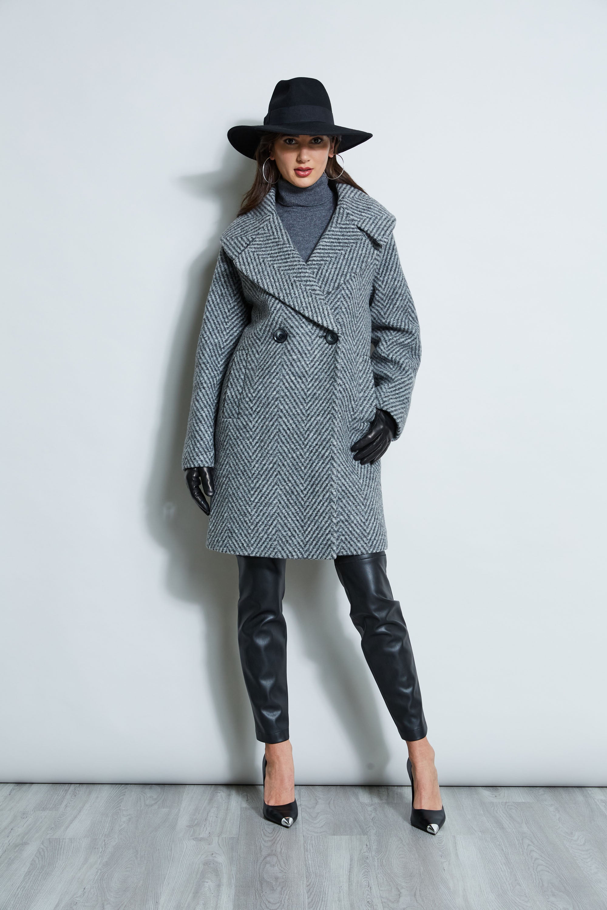 Title: Hengyuanchang Cashmere Coat for Women