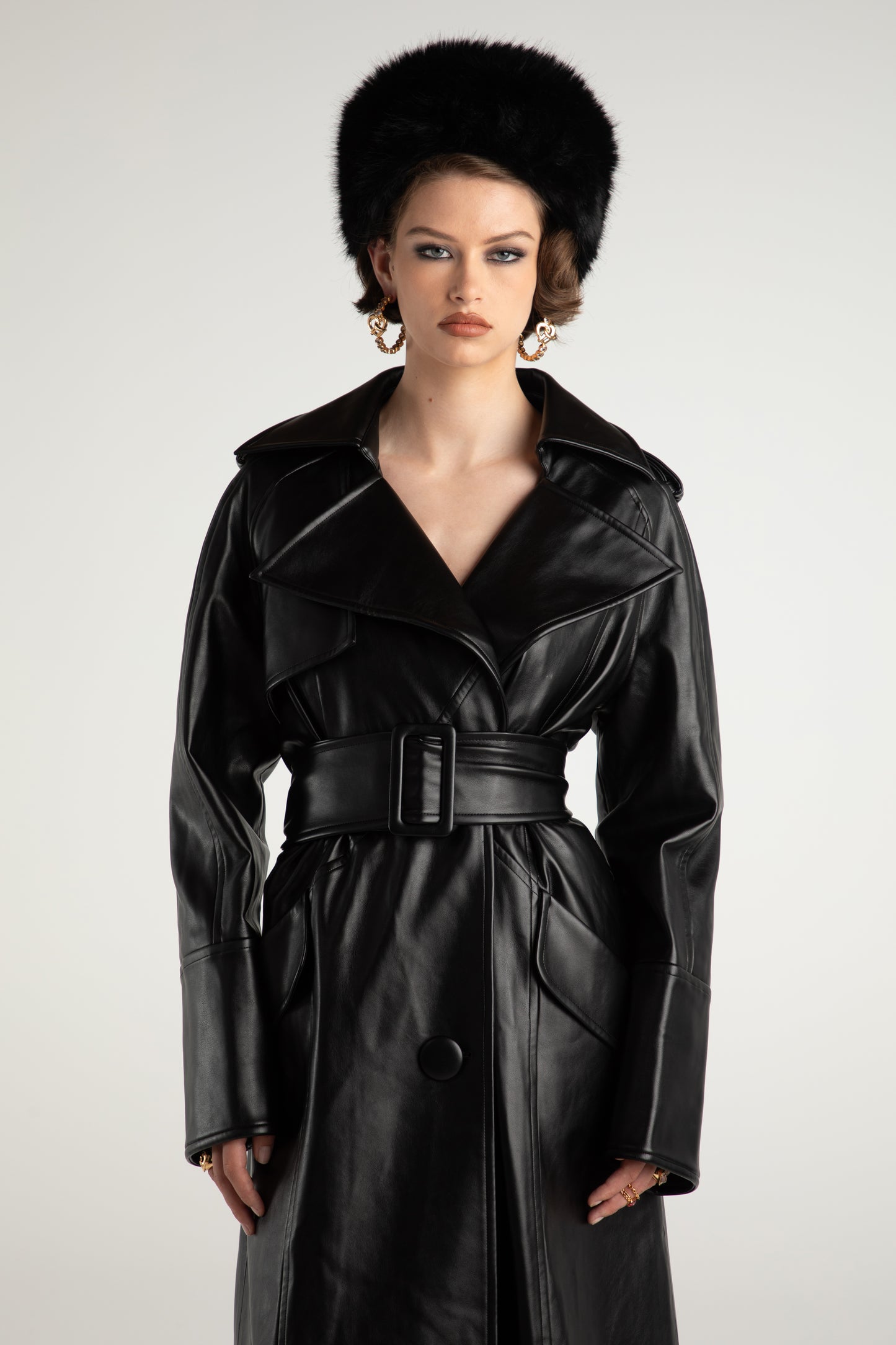 Black Cashmere Coat Outfit for Women