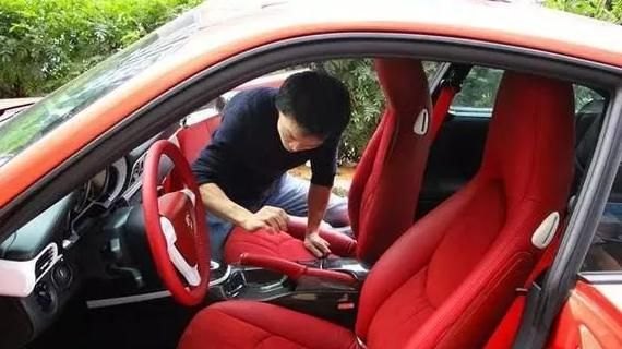 汽车换真皮座椅多少钱——A Cost Analysis of Replacing Auto Seats with Real Leather