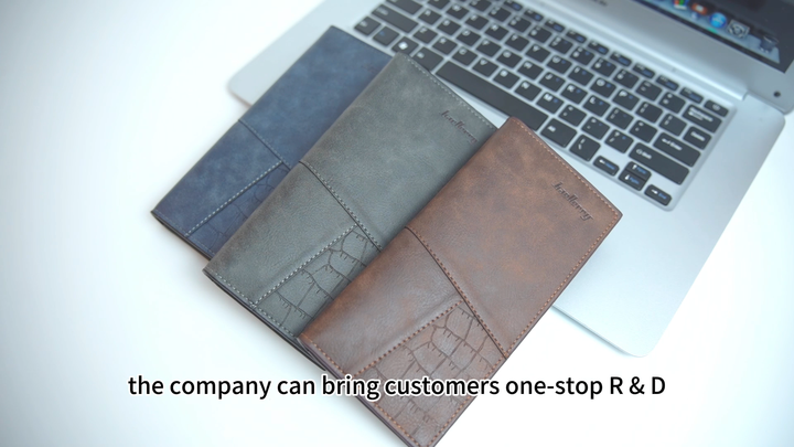 Title: The Gentlemen’s Leather Wallet: A Fashion and Functionality Staple