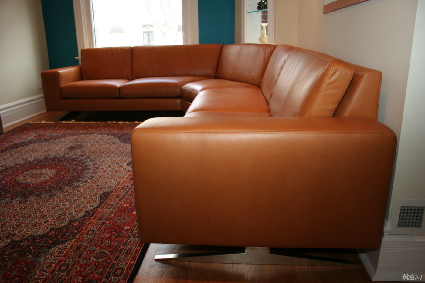 Title: Leather Sofa Care: Tips and Advice for Keeping Your Leather Sofa Looking New