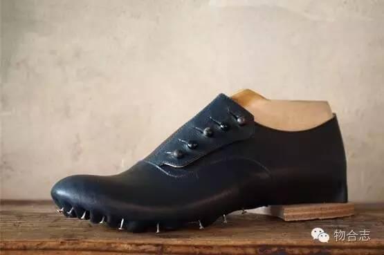 How to Clean Leather-soled Shoes