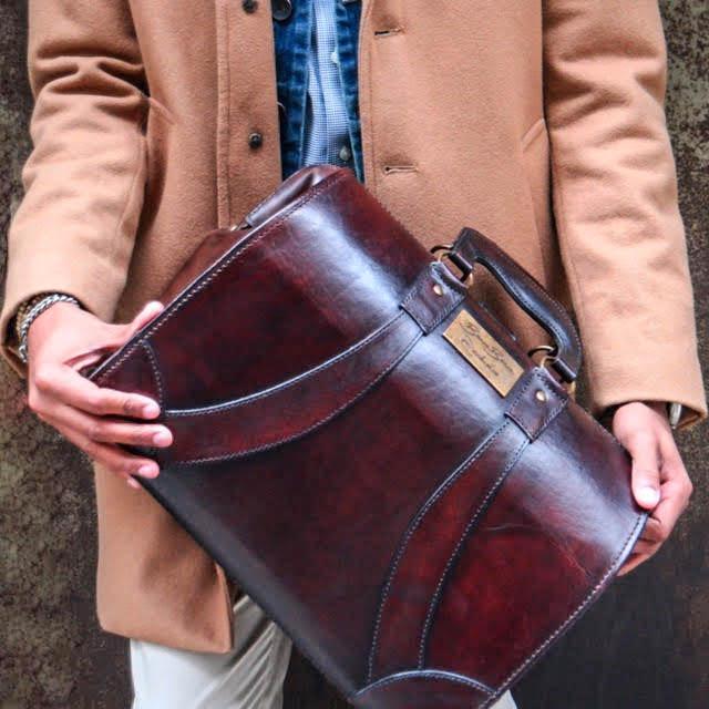 Title: Mens Leather Bags: Fashion and Functionality