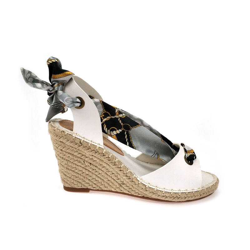 Title: Ethnic-Style Womens Shoes with Real Leather and Soft Soles