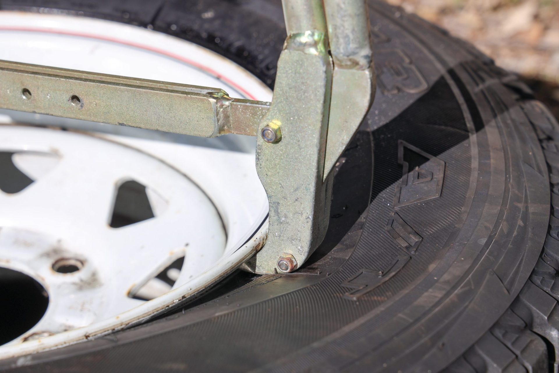 Title: Repairing Peeling Leather on a Car Steering Wheel