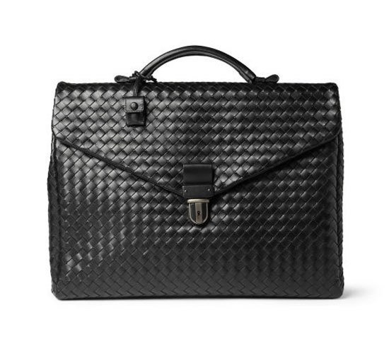 Title: Gentlemen’s Leather Bags: A Fashionable and Functional Accessory