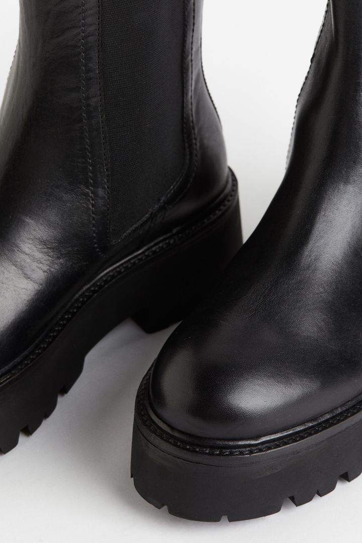 Title: Are Leather Boots Made of Real Leather?