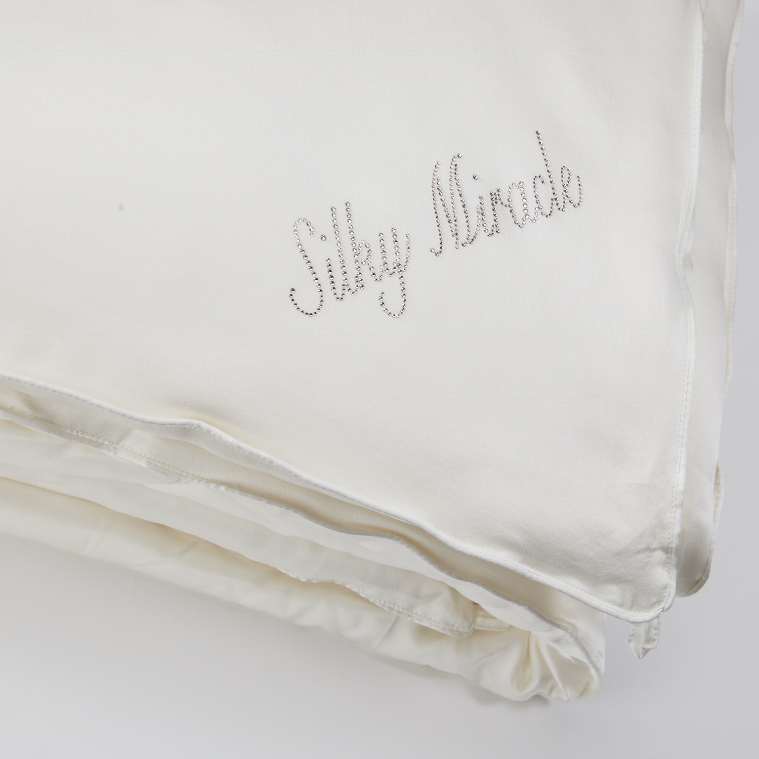 The Many Benefits of Silk Duvet