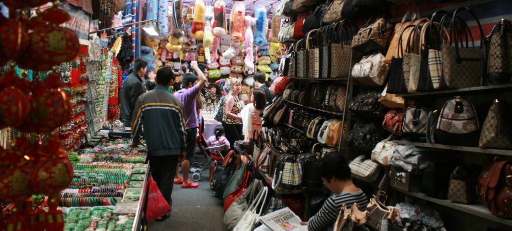 Title: The Silk Market of Tongxiang