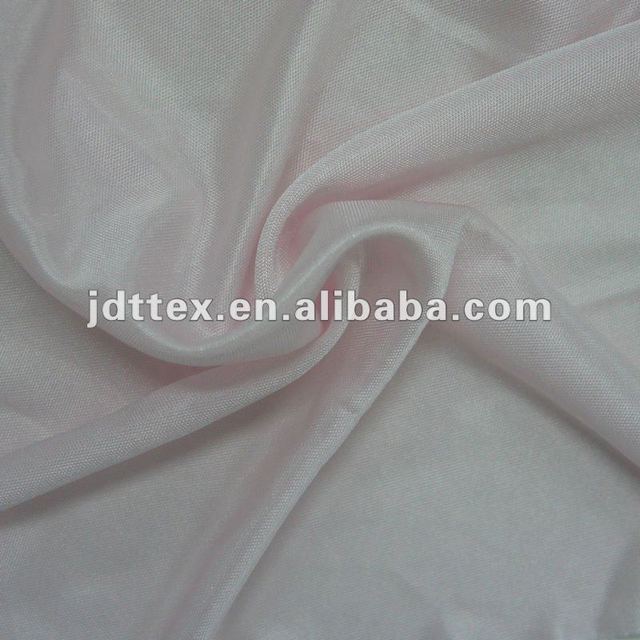 Title: How to Restore the Original Color of Silk Fabric After Bleaching and Yellowing