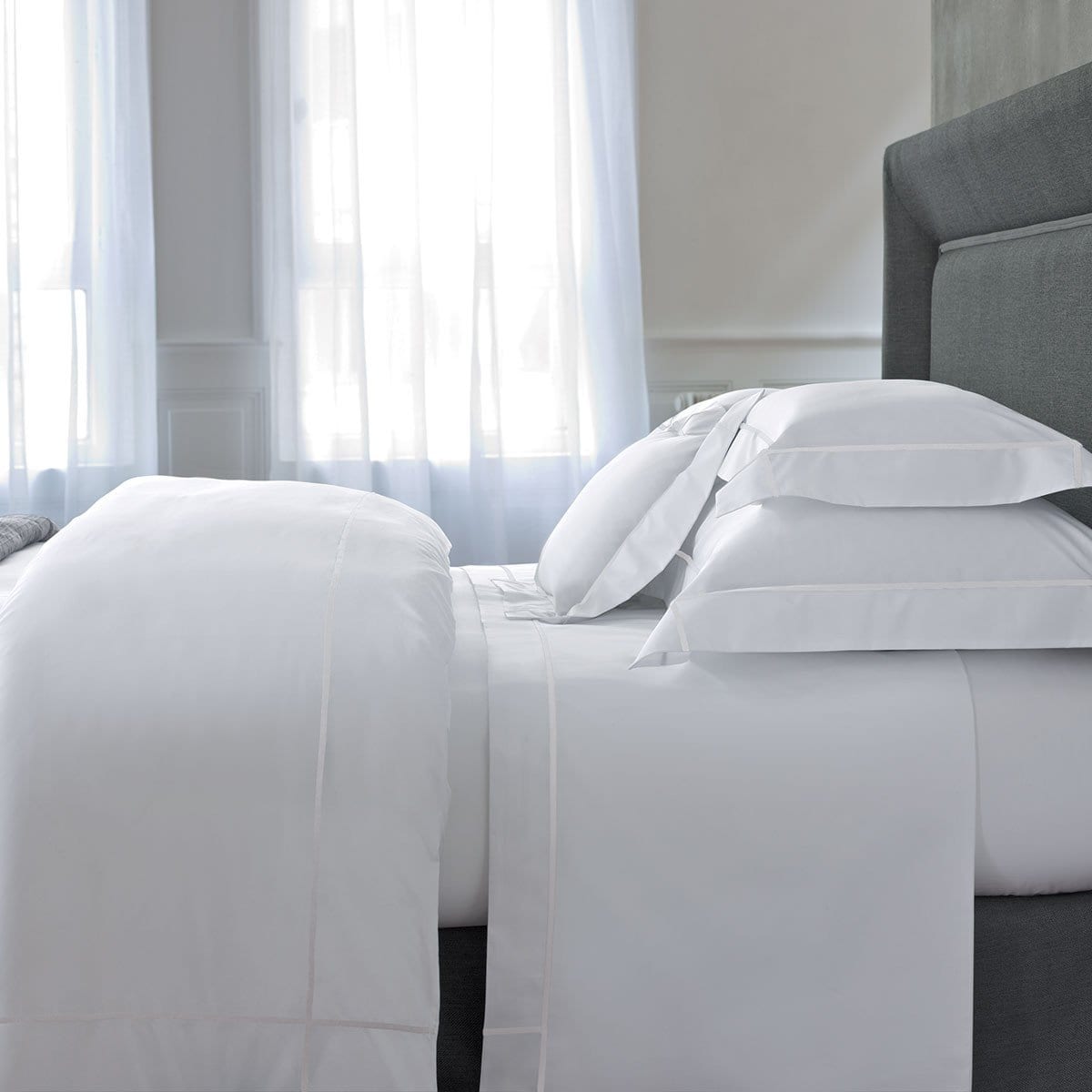 The Best Brands of Silk Bed Sheets